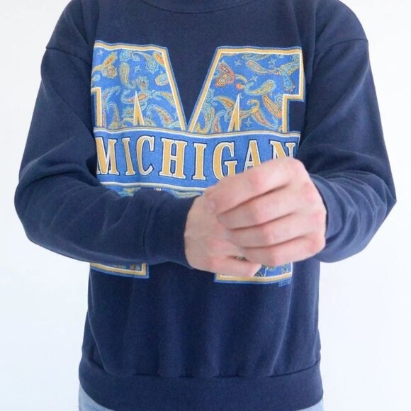 Vintage Tultex Michigan Wolverines Navy made in  U.S.A. Crewneck Sweater L - Picture 2 of 11